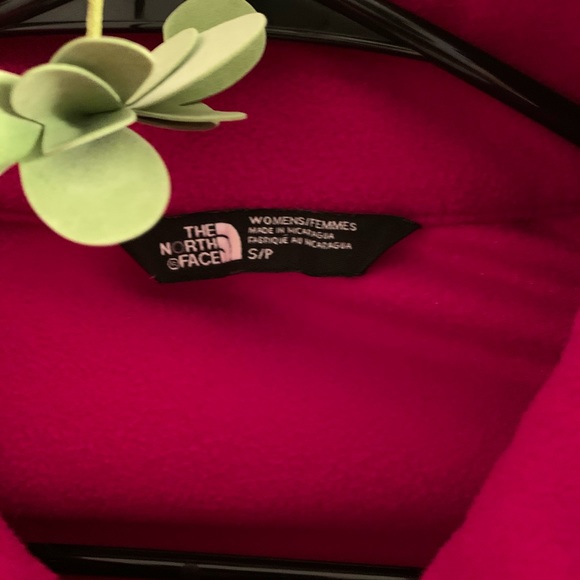 North Face pullover - Picture 2 of 2